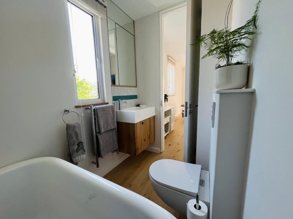 Moonshine - Two Bedroom House With Inverter Kaapstad Buitenkant foto