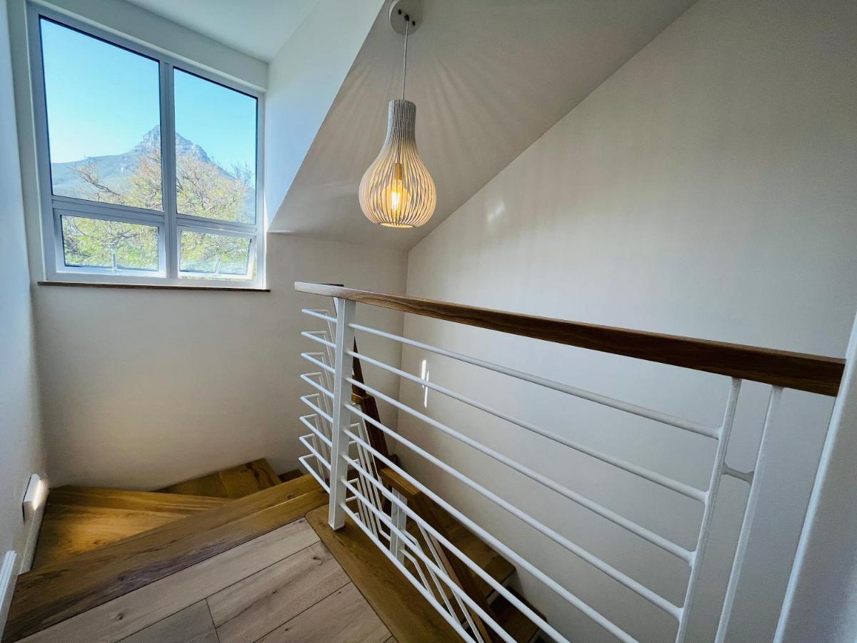 Moonshine - Two Bedroom House With Inverter Kaapstad Buitenkant foto